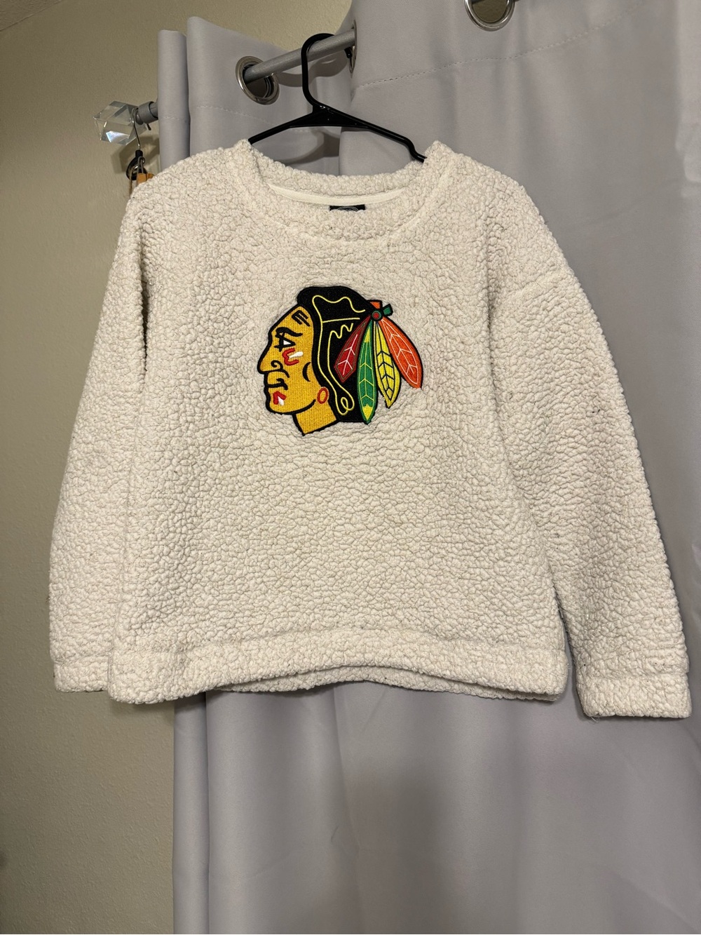 NHL Chicago Blackhawks Cream Sparkling Sherpa Crewneck with Bold Team Patch